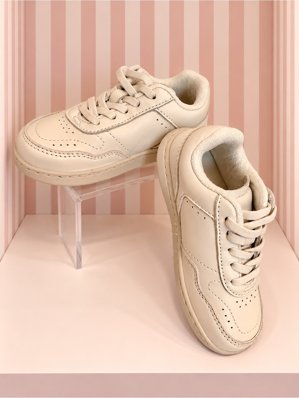 Zara Kids Barefoot Leather Sneaker